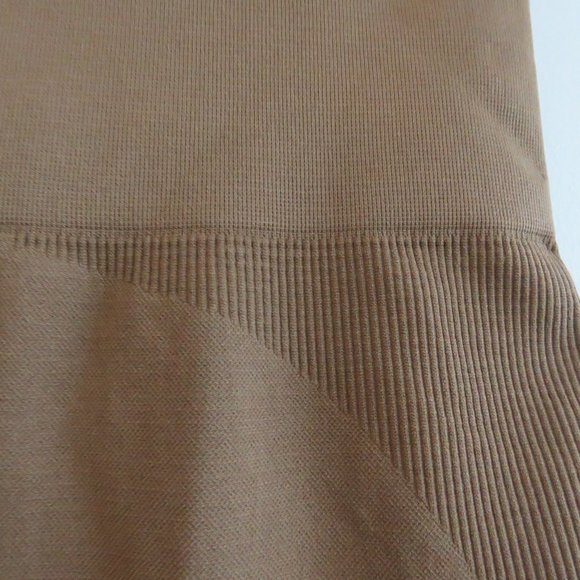 SET ACTIVE Sculptflex Yoga Activewear Leggings in Sand - Size M - Picture 10 of 11